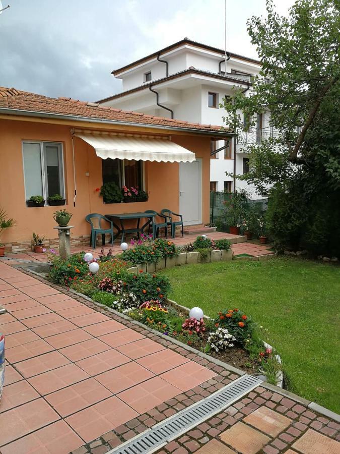 Studio Stonel Veliko Tarnovo Exteriér fotografie